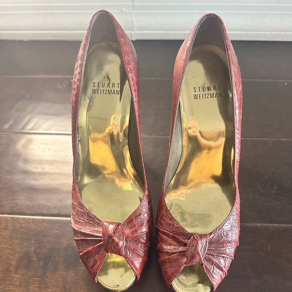 Stuart Weitzman Red Textured Peep-Toe Heels